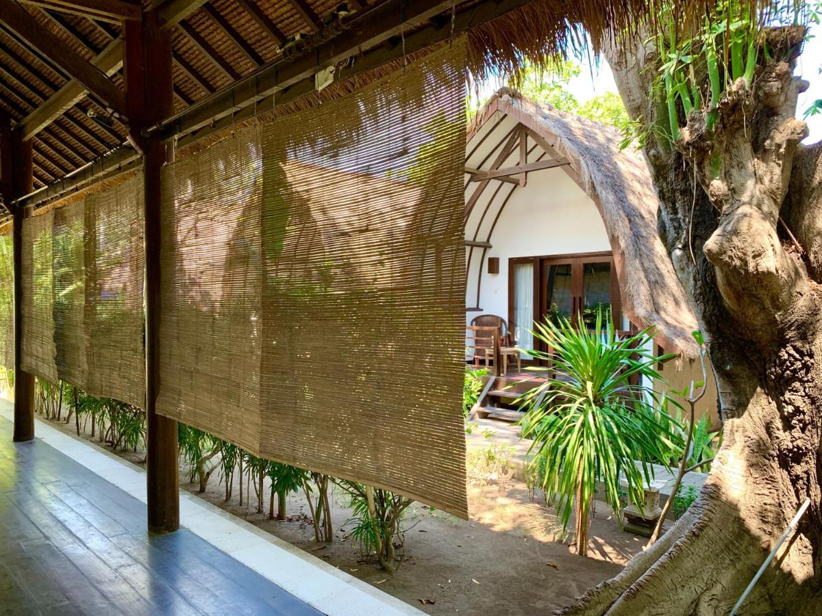 The Yoga Garden Hotel Gili Trawangan Exterior photo